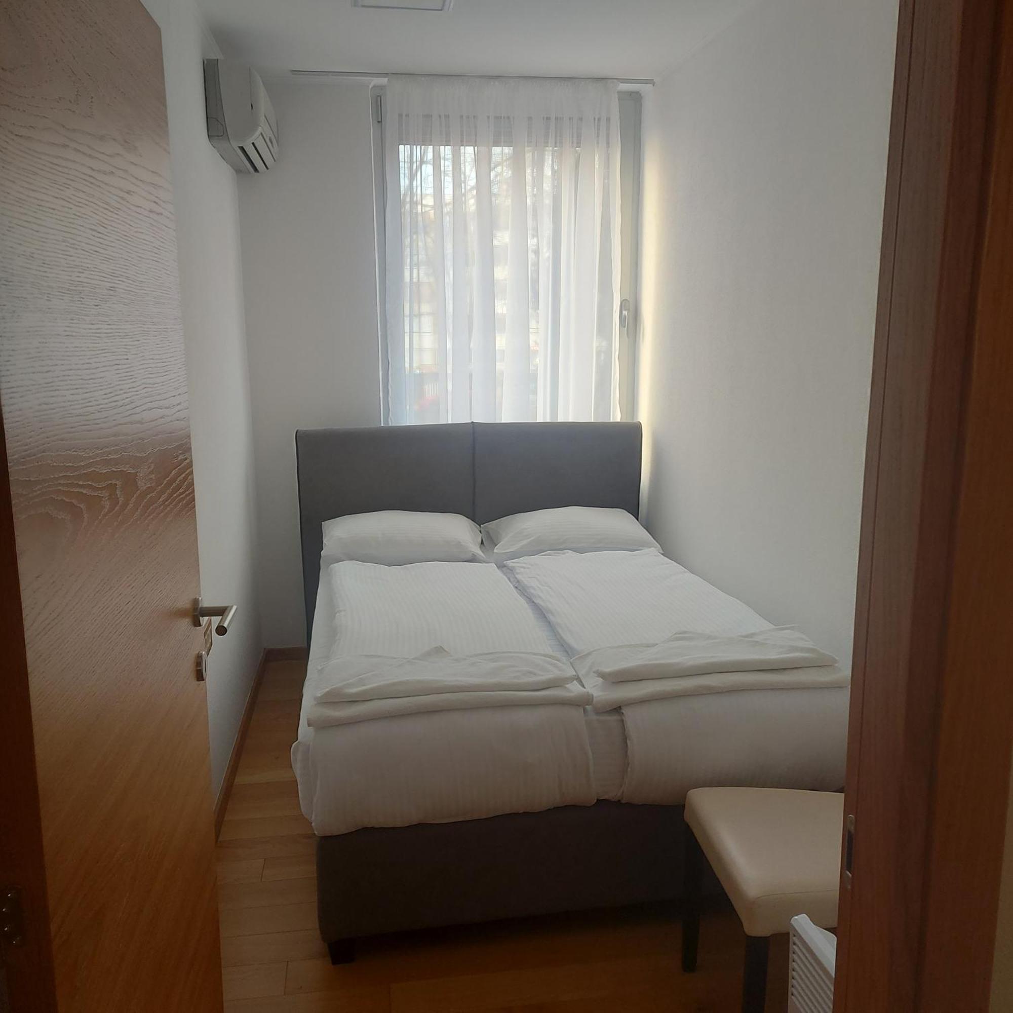 Apartman Centar Bulevar Ex Sa Garazom Banja Luka Zewnętrze zdjęcie