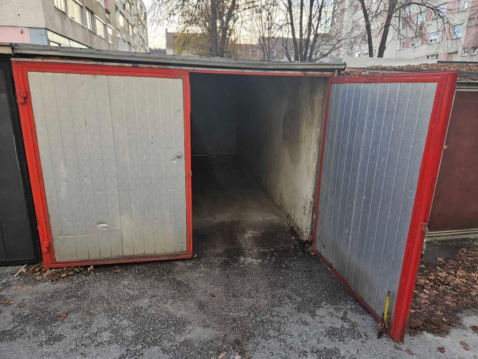 Apartman Centar Bulevar Ex Sa Garazom Banja Luka Zewnętrze zdjęcie