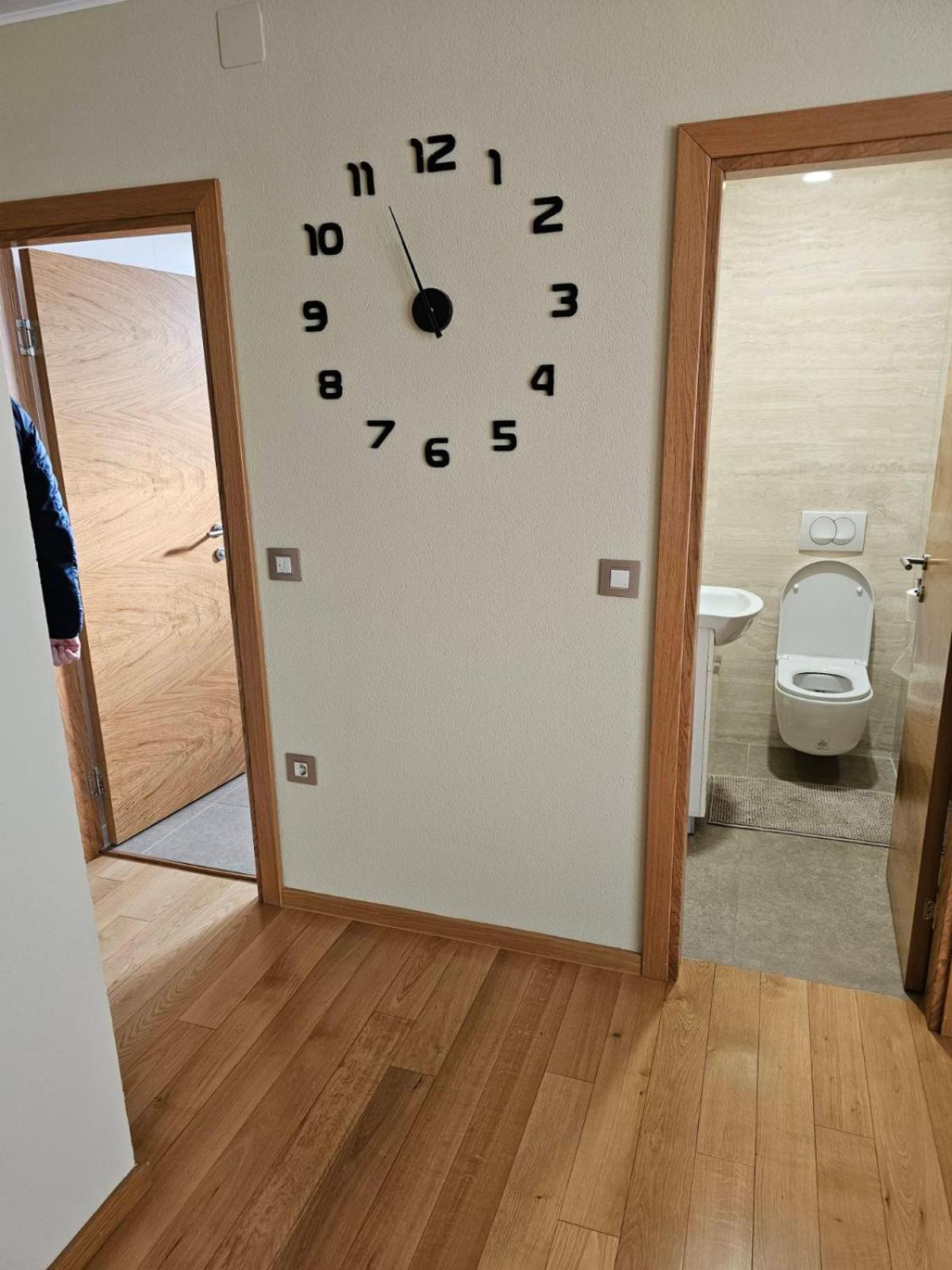 Apartman Centar Bulevar Ex Sa Garazom Banja Luka Zewnętrze zdjęcie